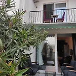 Lueks Villa